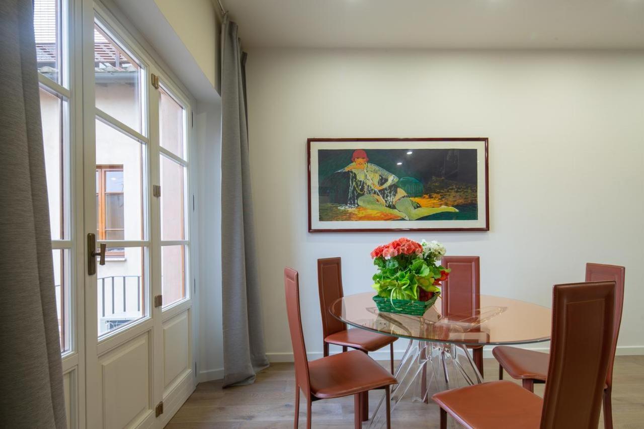Stunning & Luxurious 1Br Apt 1 Min Walk By Duomo ฟลอเรนซ์ ภายนอก รูปภาพ